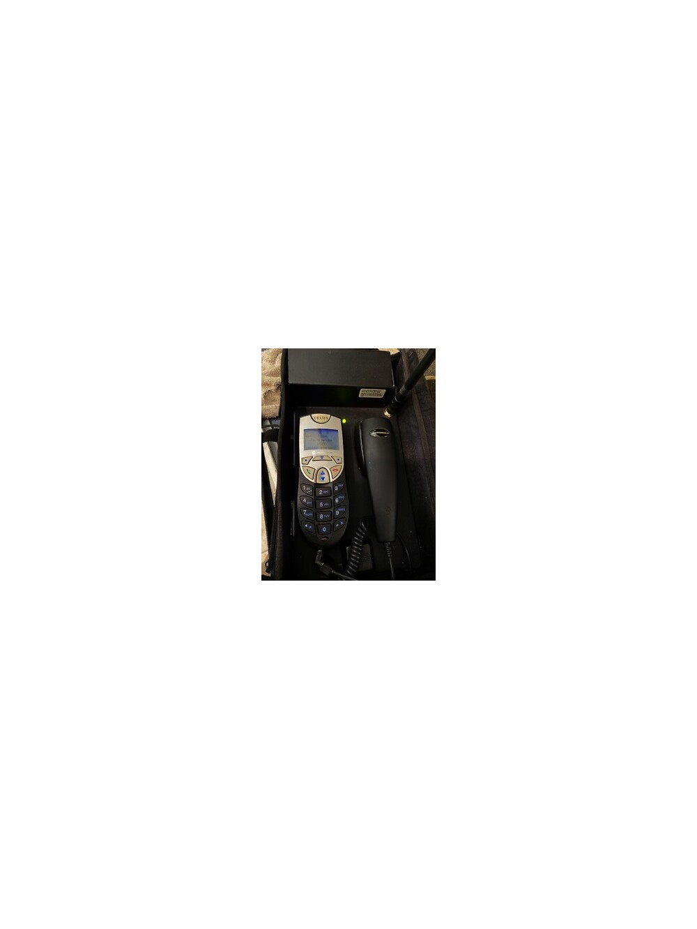 Motorola M800 CDMA fixed Handsfree car phone for Verizon custome